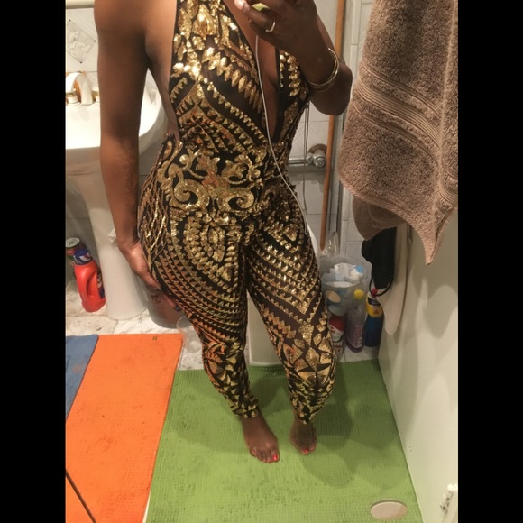 ✨Beautiful Sequin Jumpsuit ✨ - Picture 1 of 3